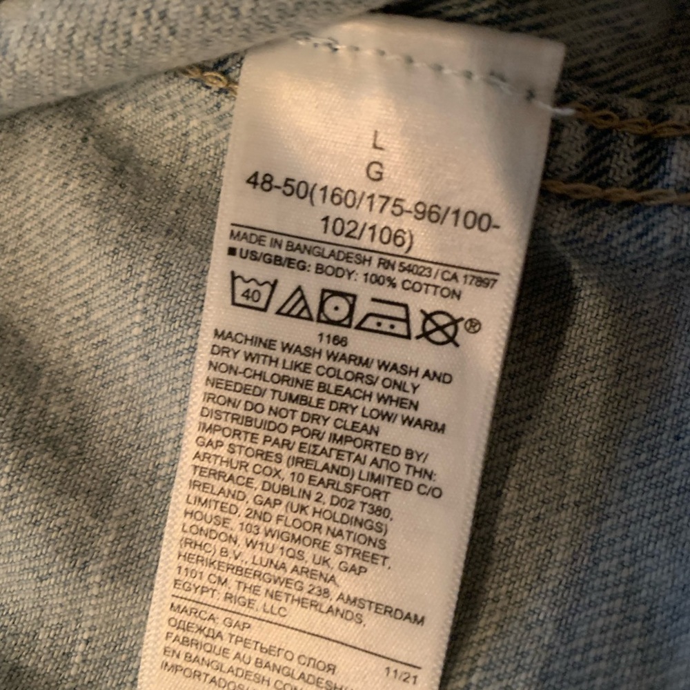 GAP Women's Vintage Light Blue Denim Jacket - Picture 6 of 6